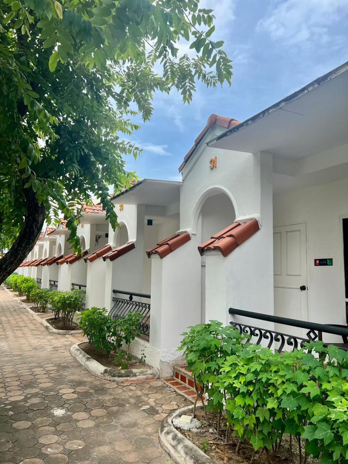 Dad D Resort By Lopburi Inn Resort Lop Buri Exterior foto