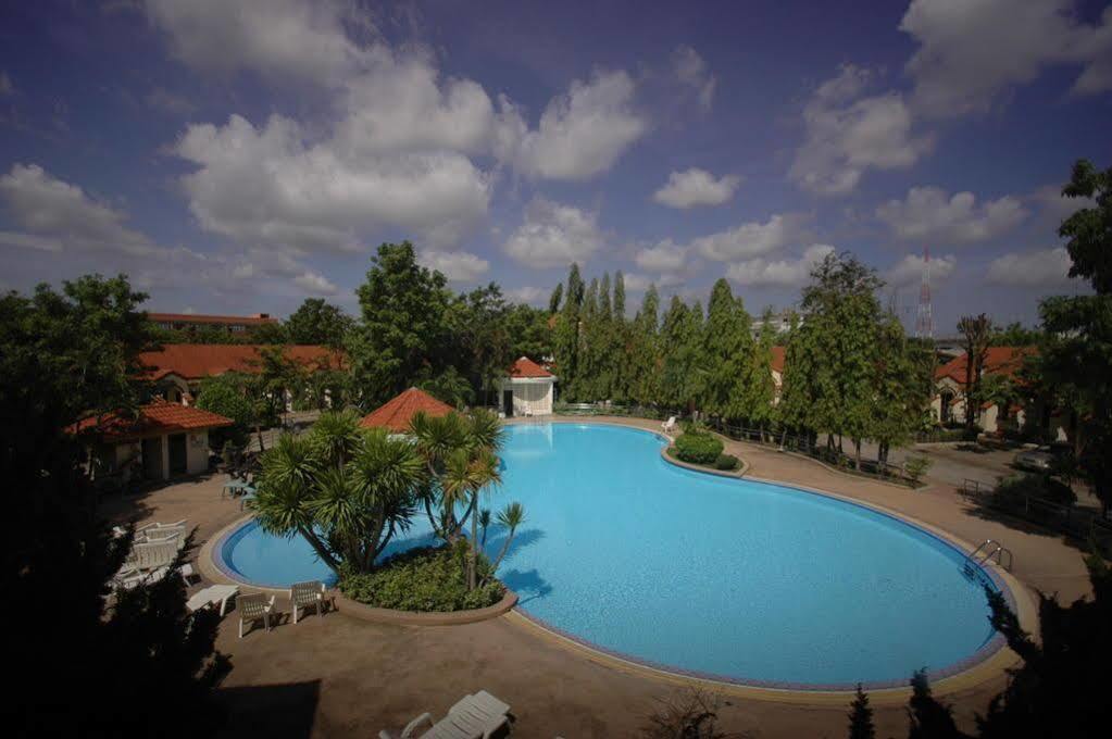 Dad D Resort By Lopburi Inn Resort Lop Buri Exterior foto